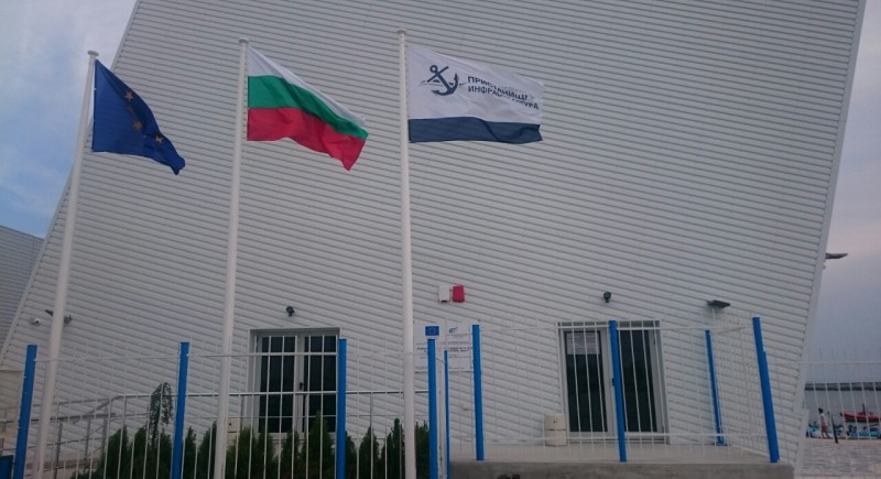 Пилон за знамена тип 